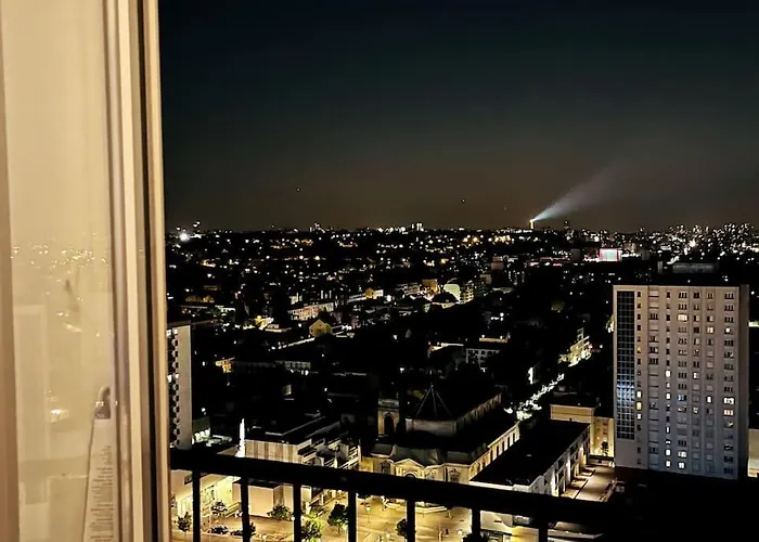 Апартаменты Ciel De Paris : Vue Tour Eiffel Шуази-ле-Руа